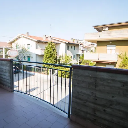 Cesare 2* Villa Rosa